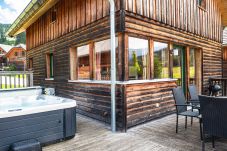 Chalet in St. Georgen am Kreischberg - Woody 3 - with whirlpool and breathtaking views