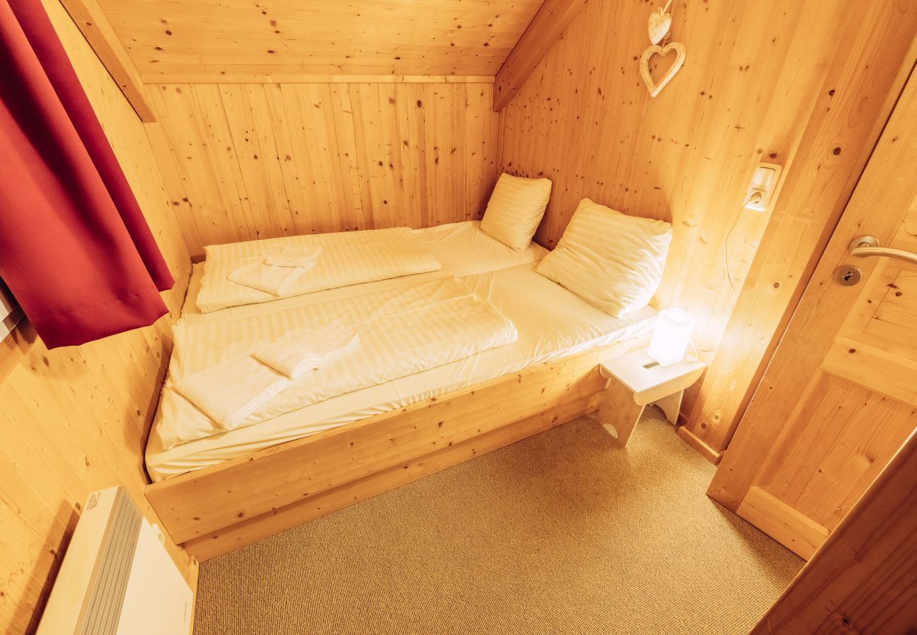 Chalet in St. Georgen am Kreischberg - Woody 4 - with whirlpool and Kreischberg-view Chalet in St. Georgen am Kreischberg - Woody 4 - with whirlpool and Kreischberg-view