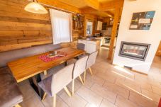 Chalet in St. Georgen am Kreischberg - Woody 7 - beautiful vacation home with whirlpool and sauna