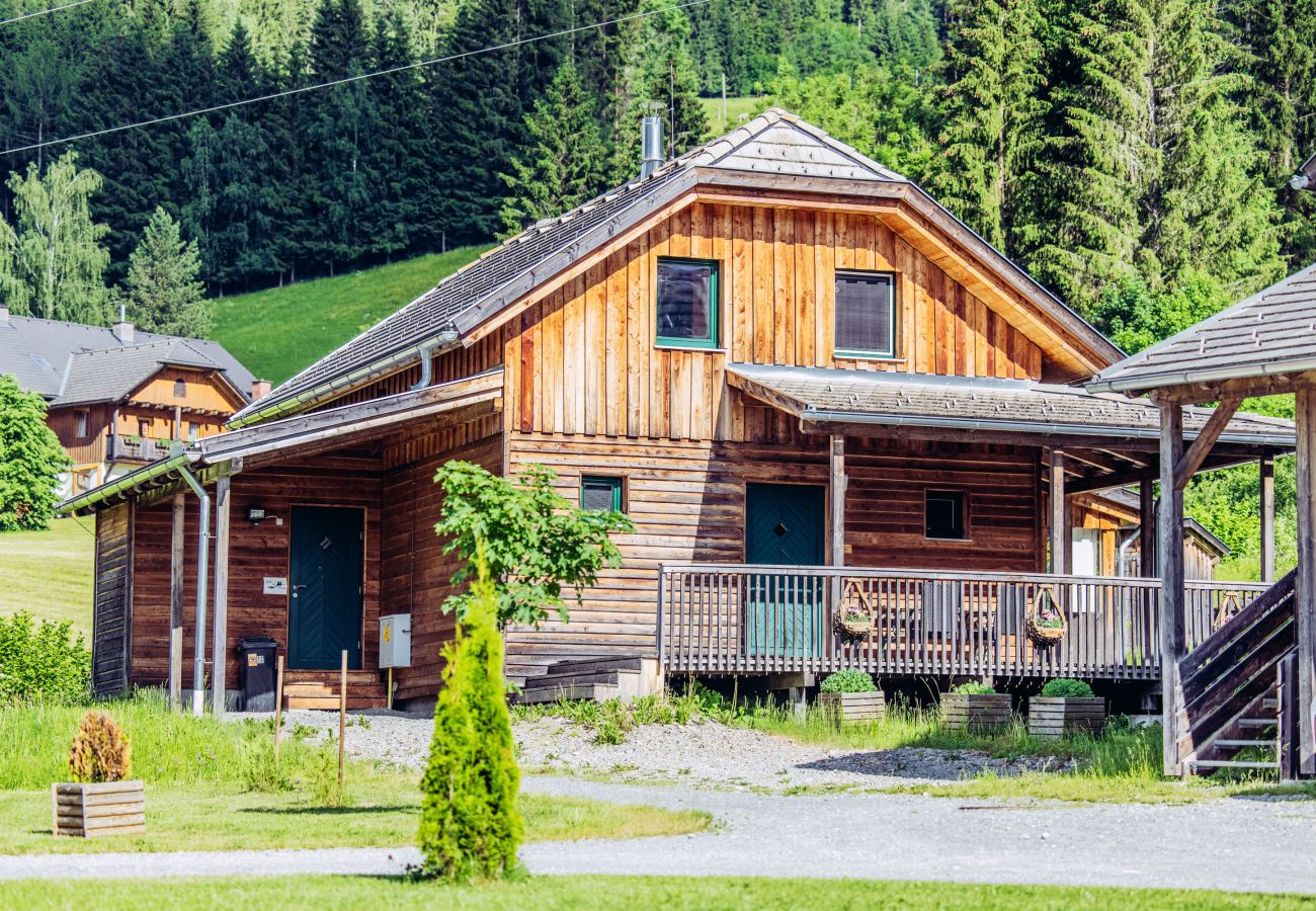 Chalet in St. Georgen am Kreischberg - Woody 12 - mit Sauna & 2 gemütlichen Terrassen
